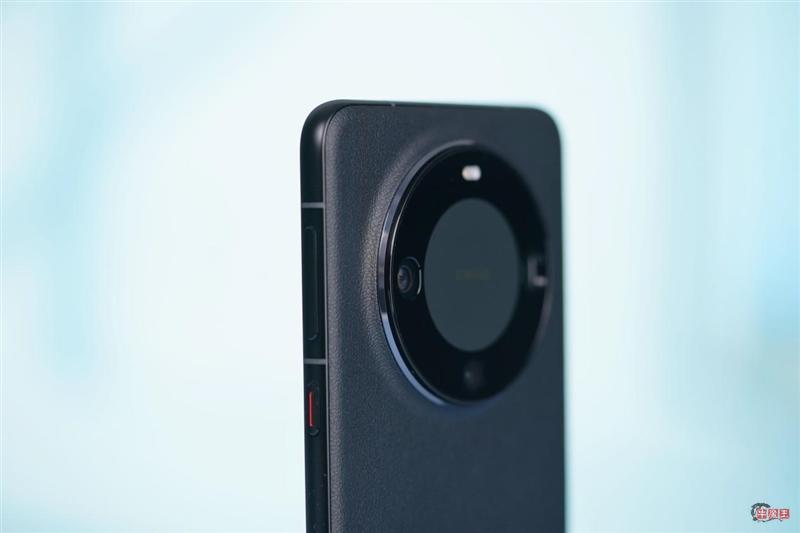 三年等待 造就国产最强超大杯!华为自主旗舰Mate 60 Pro+全面评测-牛魔博客 三年等待 造就国产最强超大杯!华为自主旗舰Mate 60 Pro+全面评测-牛魔博客